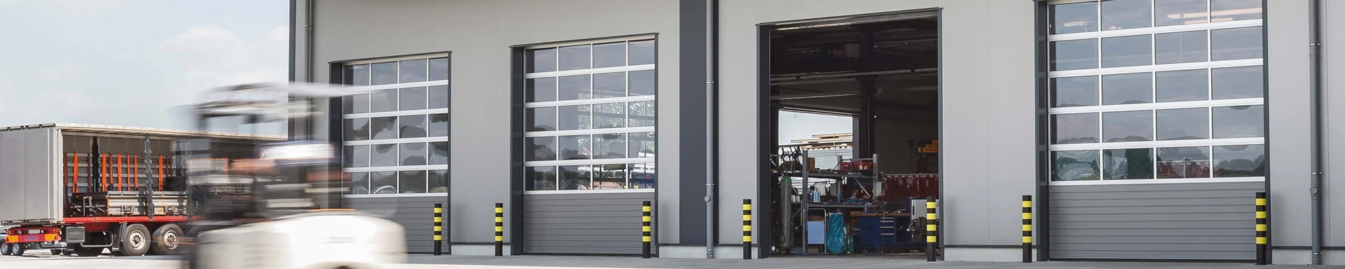 Өнөр жай эшиктери